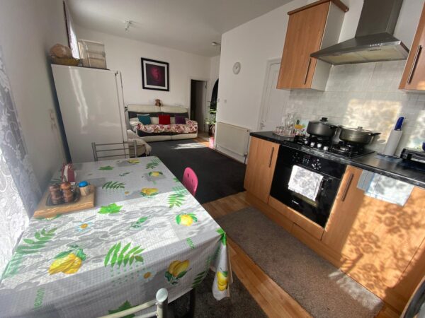 2 Bed Flat for Sale in West Hendon Broadway, NW9